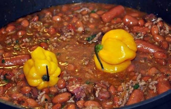 Bruinebonen kip zoutvlees