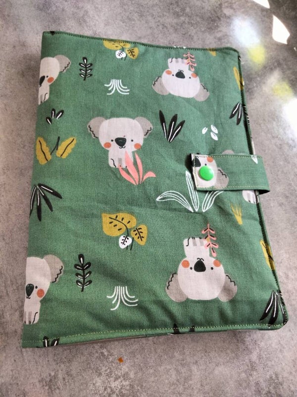 Protège carnet de santé en coton doublé et rembourré