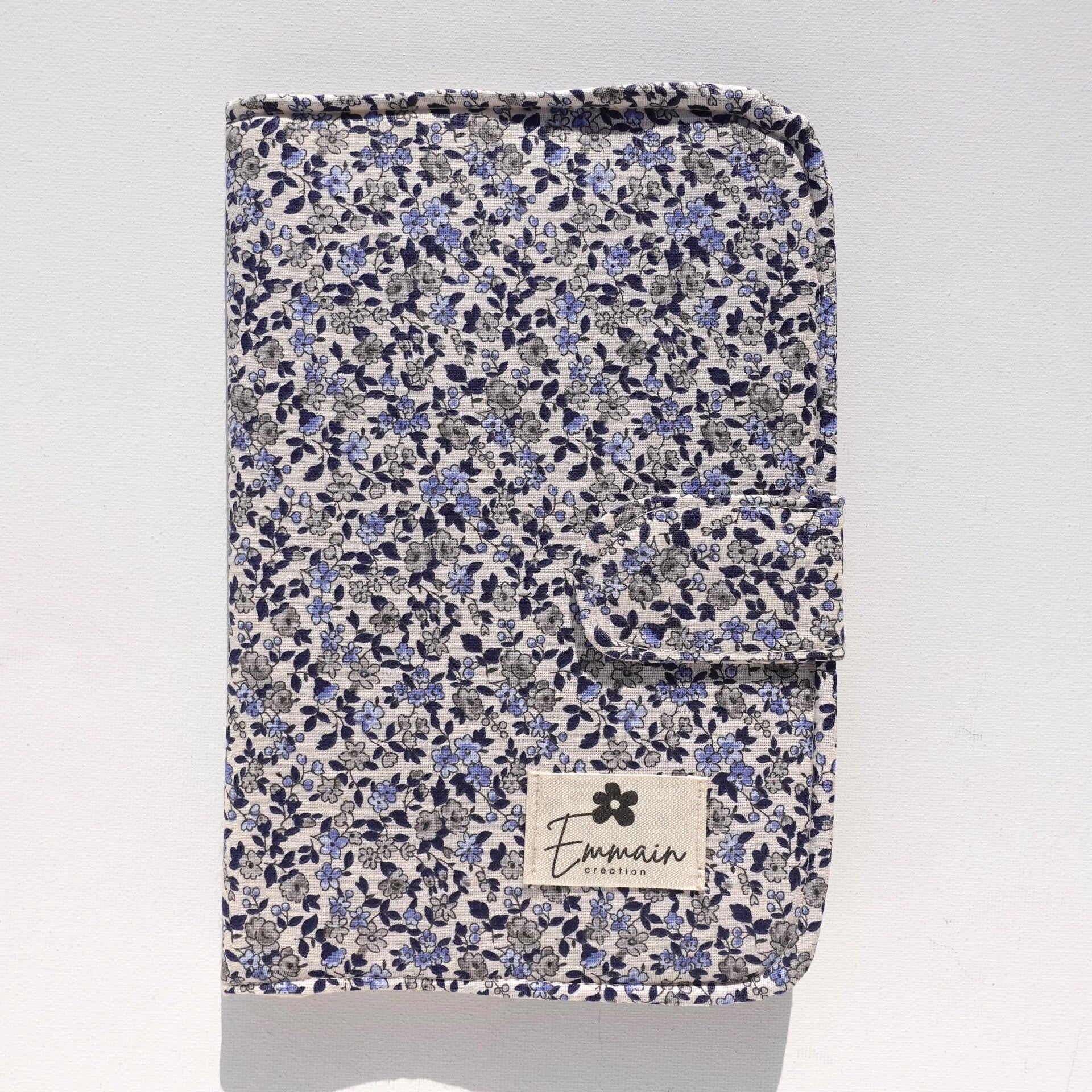 Protège Carnet de Santé Fleuri Bleu