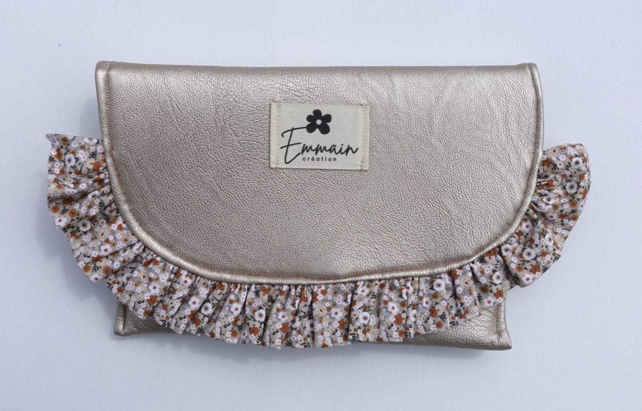 Pochette à froufrous en Cuir Beige
