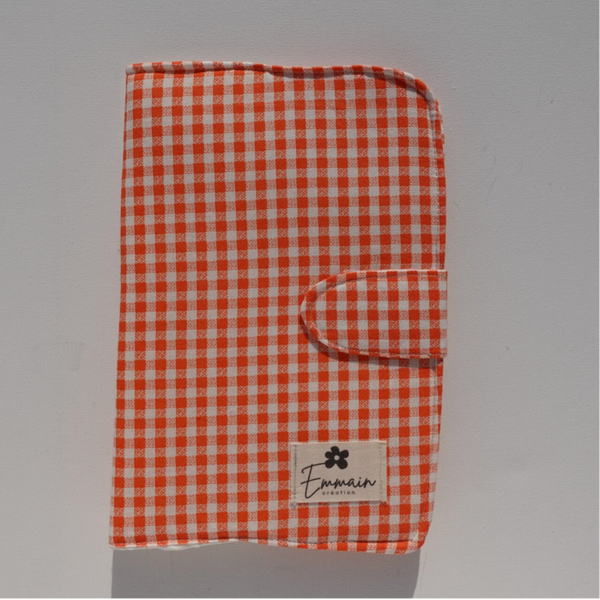 Protège Carnet de Santé Vichy Orange