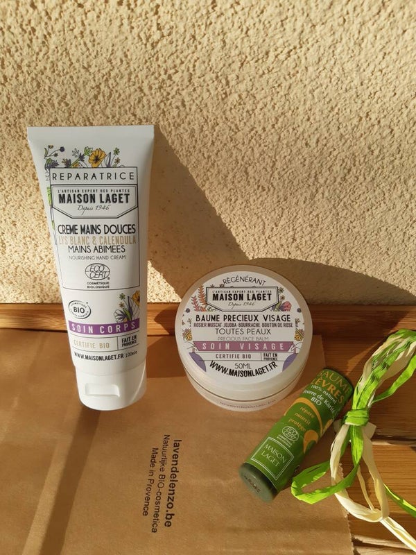 GESCHENKPAKKET ML : Rijke gezichtsbalsem, handcrème en lippenbalsem.