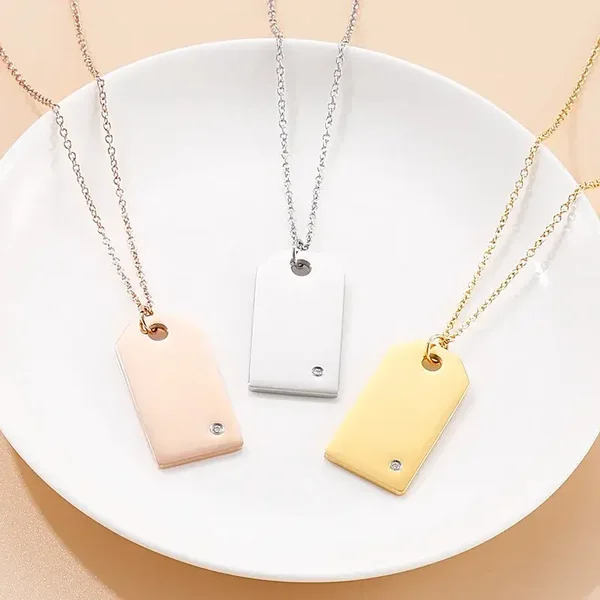 Ketting met verticale Tag + steentje