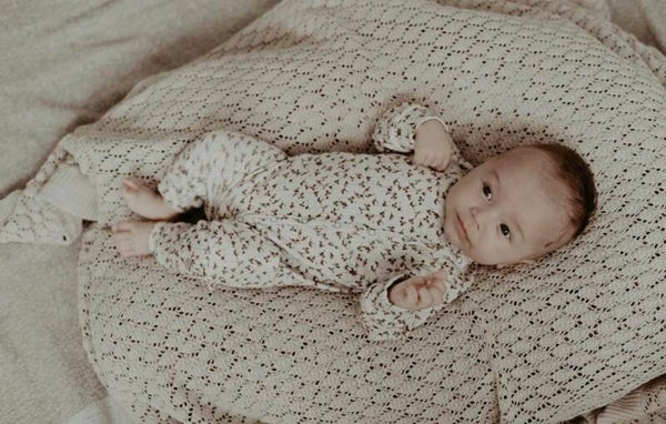 Onesie - Brown leafs