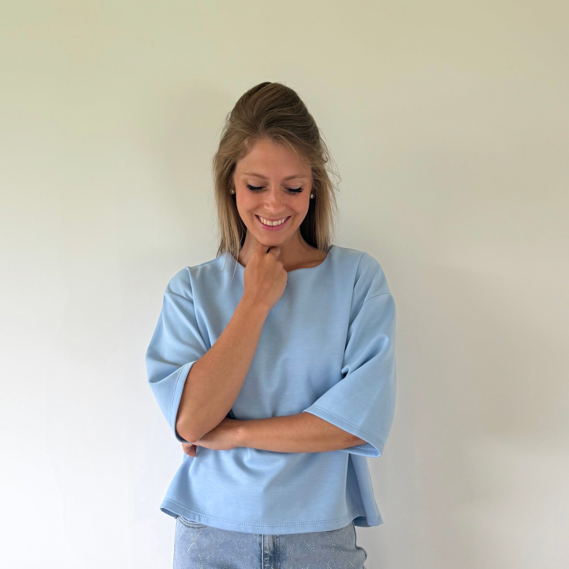 Maggie top baby blue