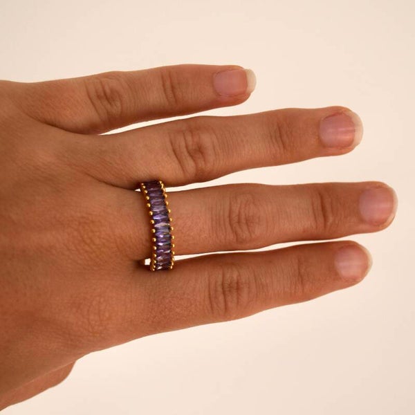 Victoria ring purple (big)