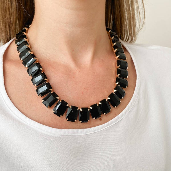 Billie necklace black square