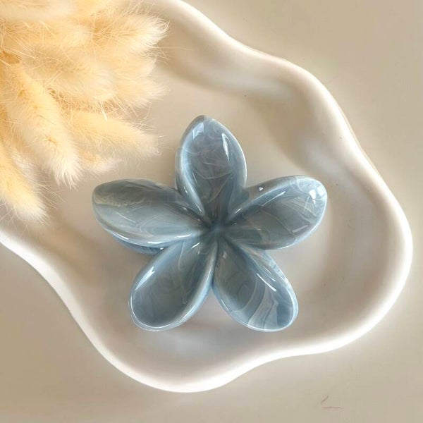 Lily hairclip marble blue big