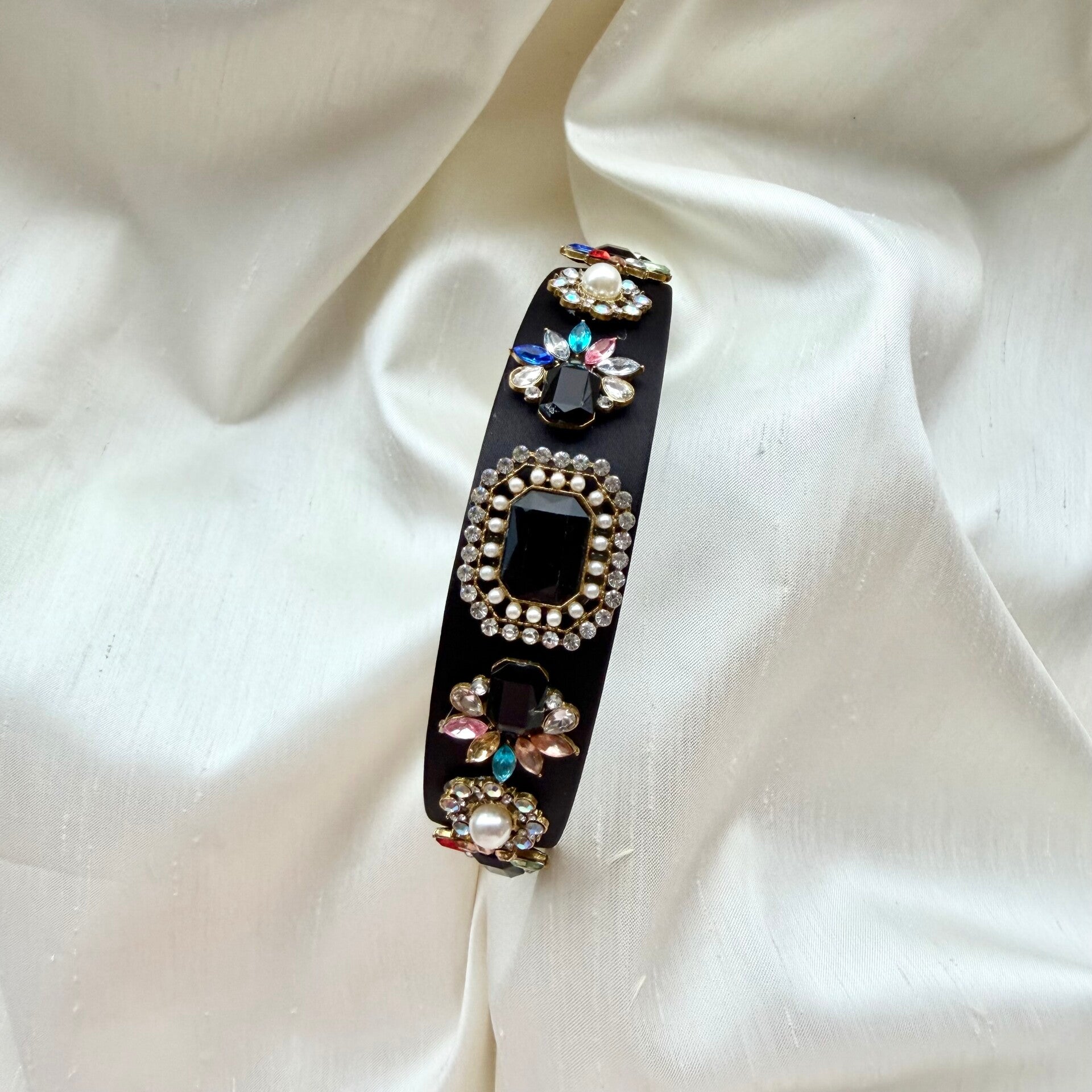 Victoria diadem black