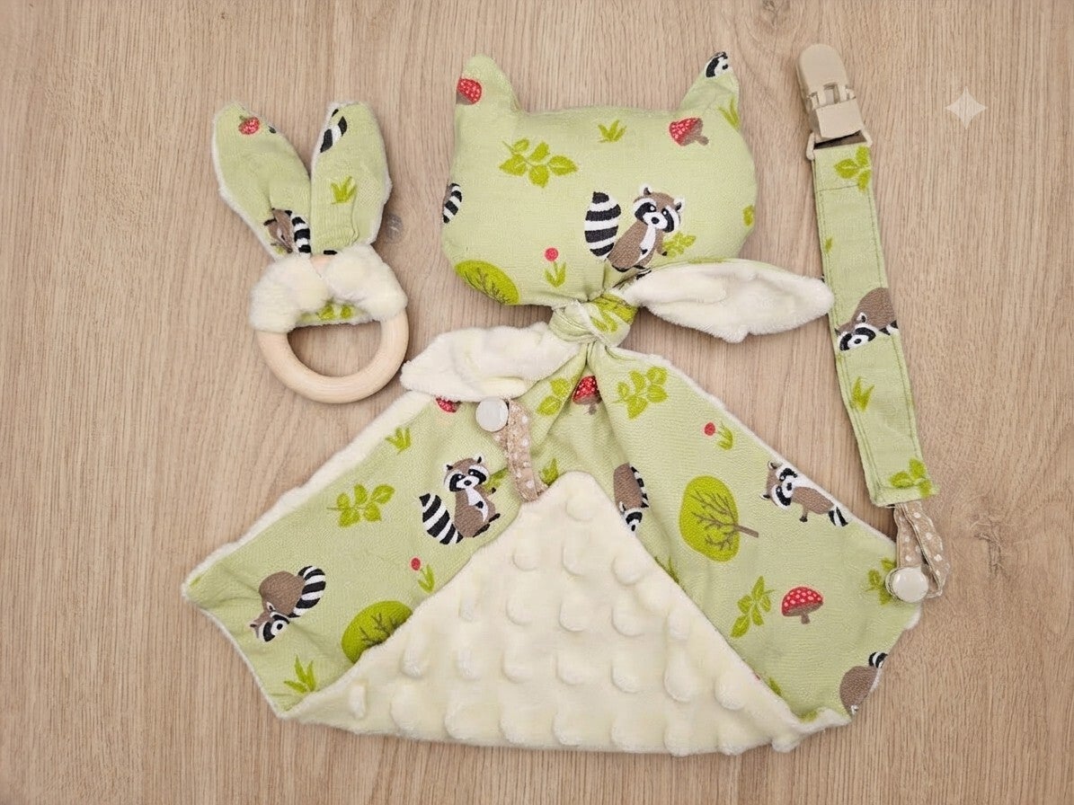 Lot Doudou , attache-tétine et hochet Raton Laveur