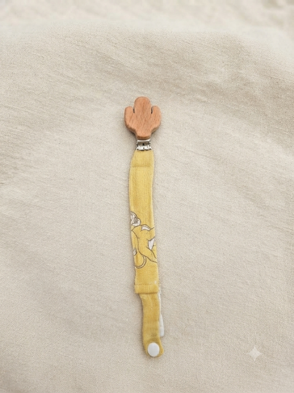 Attache tétine en Gaze de Cactus/ Le Roi Lion Jaune