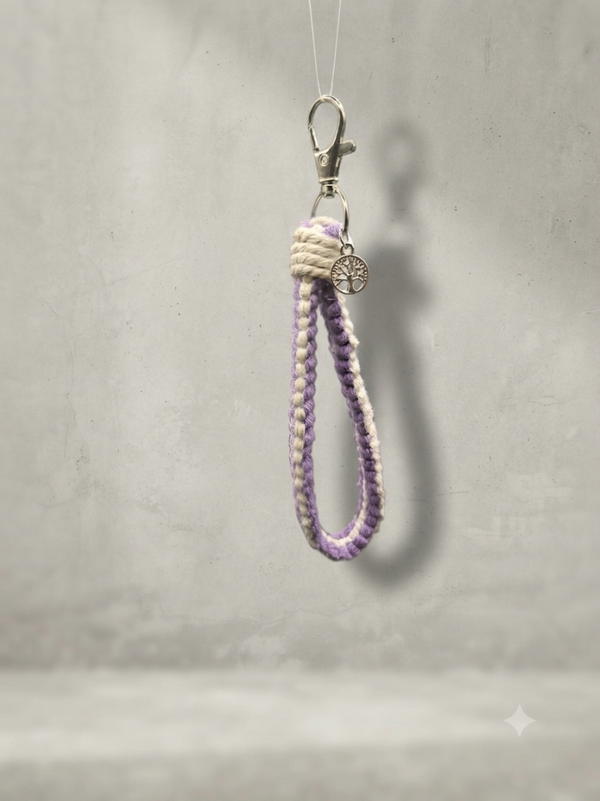 Porte clés en Macramé beige/ violet