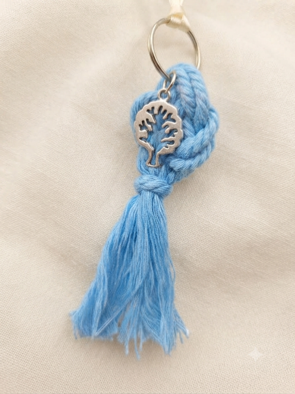 Porte clés en Macramé Bleu