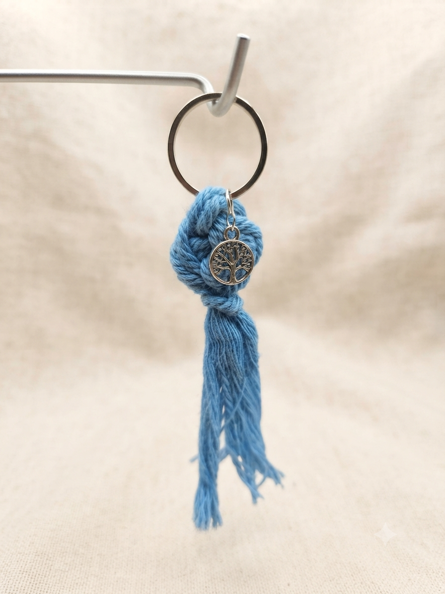 Porte clés en Macramé Bleu