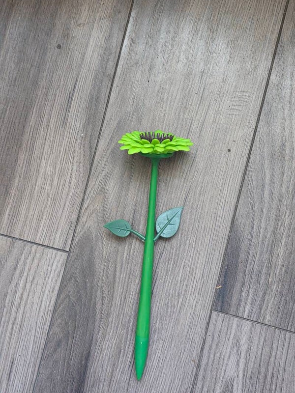 Green sunflower ink pen