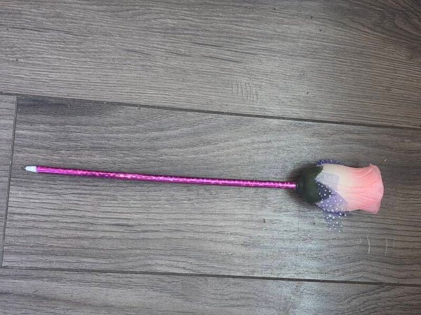 Pink rose ink pen