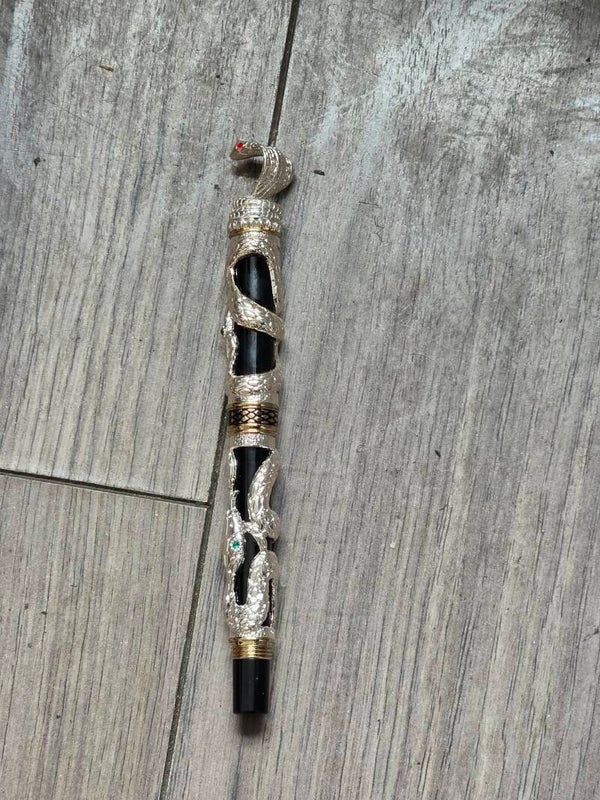 Luxury metal Silver Cobra snake pen