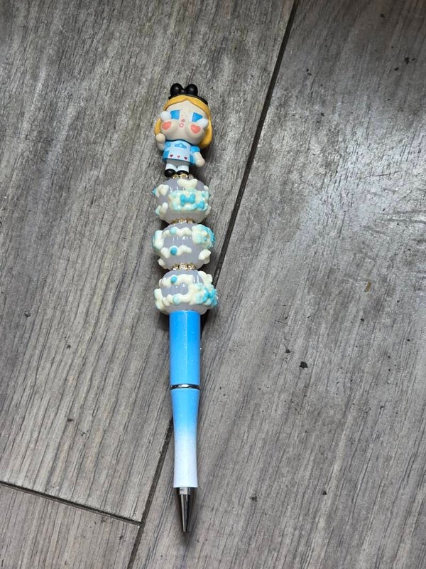 Blue cheeks beaded ink pen