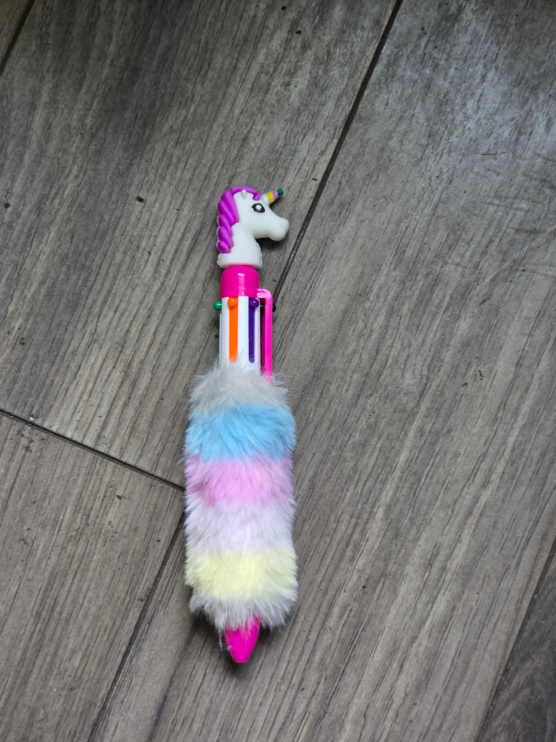 6 in 1 multicolored fluffy fur ink pen - Purple hair unicorn theme