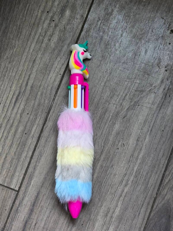 6 in 1 multicolored fluffy fur ink pen - Multicolored hair hair theme
