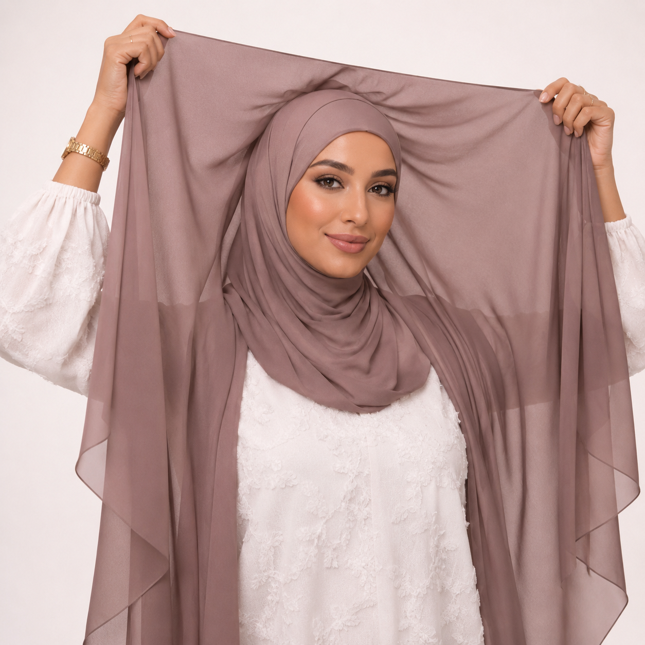 Hijab Élégance avec Bonnet Intégré Soie De Medine