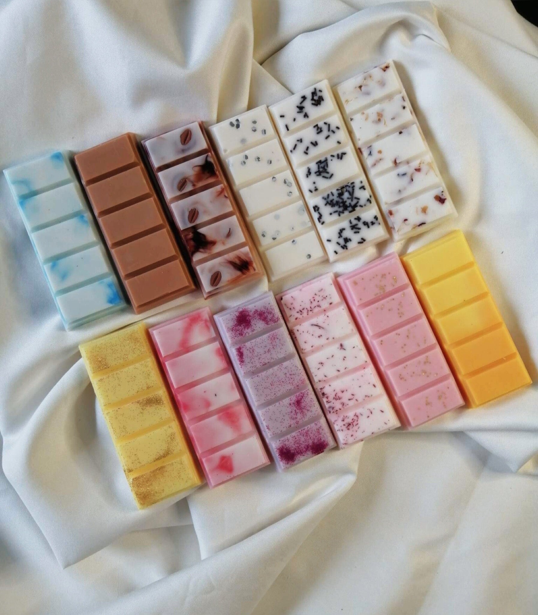 Explorez notre sélection de mugs, tote bags, sacs à pain et trousses personnalisés. Exprimez votre créativité en ajoutant une touche personnelle à vos accessoires du quotidien. Découvrez des designs uniques pour un style qui vous ressemble. Parfait pour o