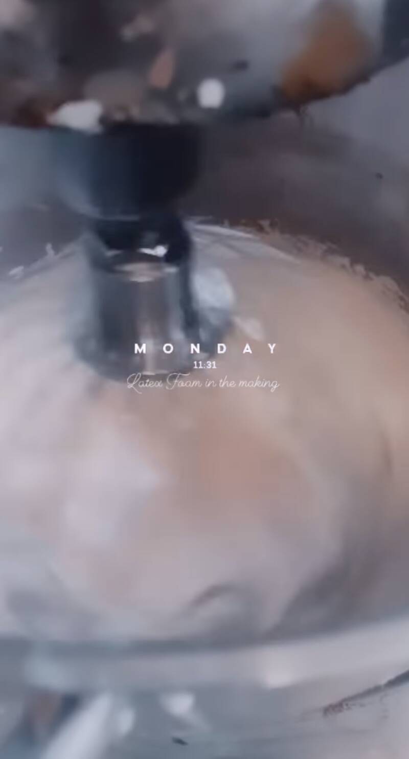 Latex Foam mixing. Making Latex foam prosthetics Gills.  #specialeffects #sfx #makeup #sfxmakeup #shorts #specialeffectsmakeup #halloween #horror #makeupartist #mua #sfxmakeupartist #art #specialfx #fxmakeup #foam #latexfoam #lisaschekkerman #prosthetic #