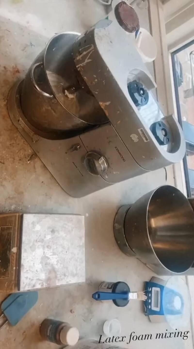 Latex Foam mixing. Making Latex foam prosthetics Gills.  #specialeffects #sfx #makeup #sfxmakeup #shorts #specialeffectsmakeup #halloween #horror #makeupartist #mua #sfxmakeupartist #art #specialfx #fxmakeup #foam #latexfoam #lisaschekkerman #prosthetic #