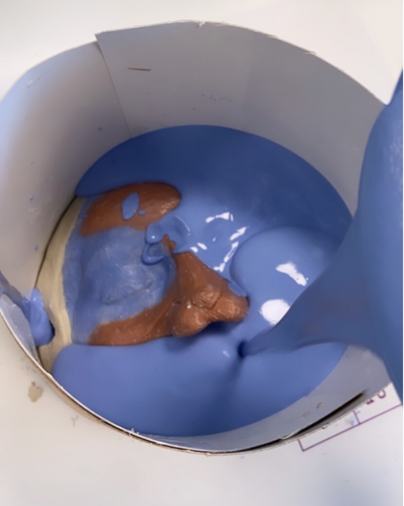 Sculpture Wolf Face Mask for the theater. Inspired by Studio 100. #blood #sfx #specialeffectsmakeup #specialeffects #selfmadeblood #grime #grimeur #theatermakeup #theaterartist #theatermakeupartist #theater #selfmade #visagiste #makeupartist #lisaschekker