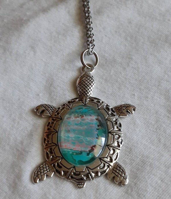 Silver turtle Necklace