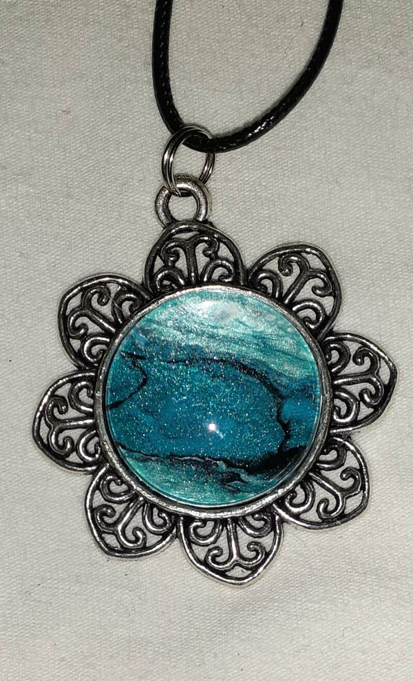 Silver Large Flower necklace
