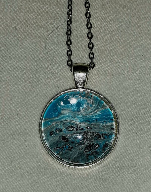 Round Silver necklace