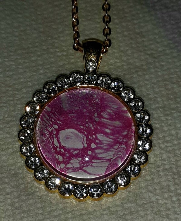 Round Gold Necklace with rhinestones
