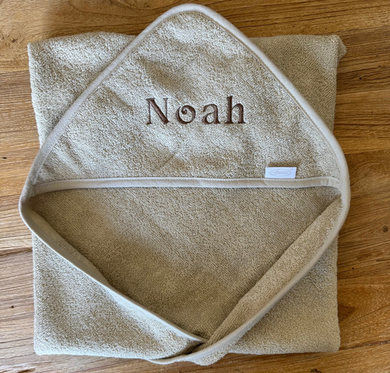 Gepersonaliseerde badcape met naam – Stitch for kids