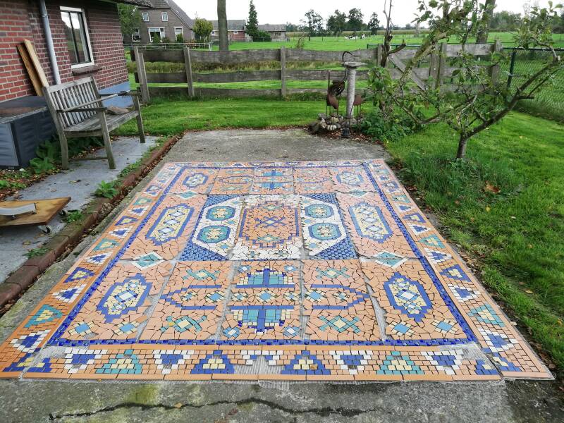 mozaïeken eigen werk Hettie Rensink