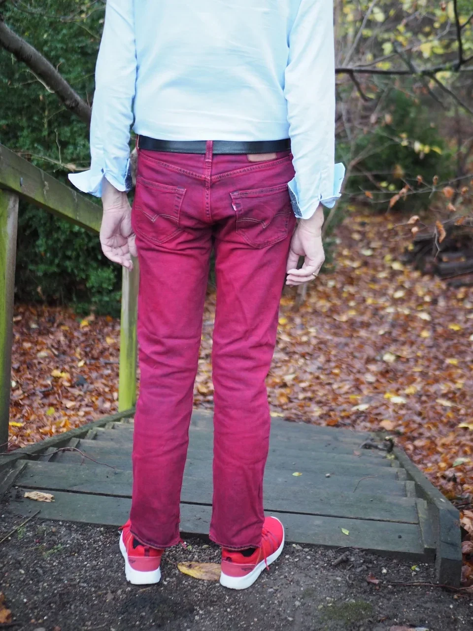 Jeans to M/K. grøn/green or rød/red. Lotte Kjøller colours your own jeans. 2600 DKK