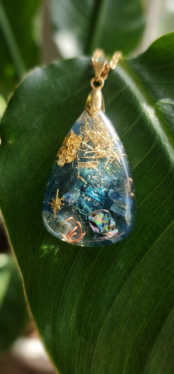 Pendentif en Apatite Bleue