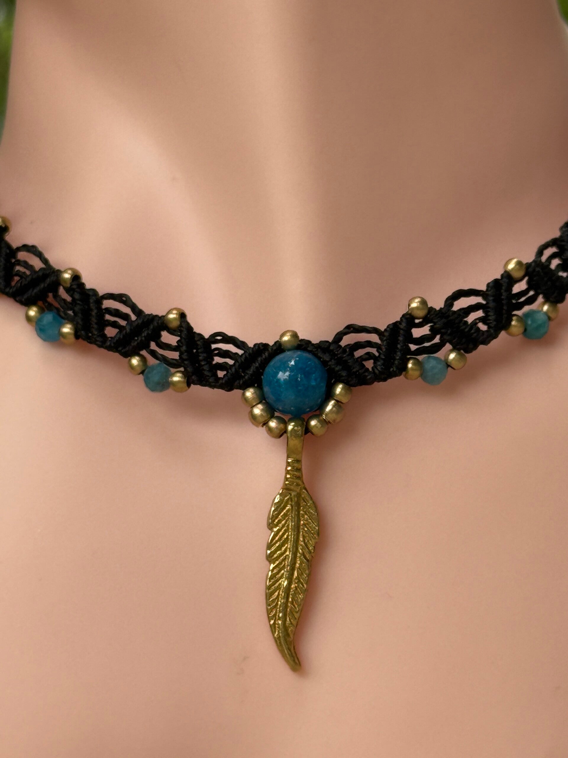 Collier AORA