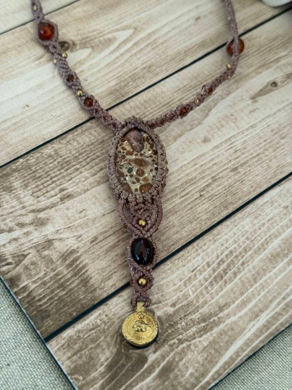 Collier micromacramé « Tierra » pierre naturelle Jaspe