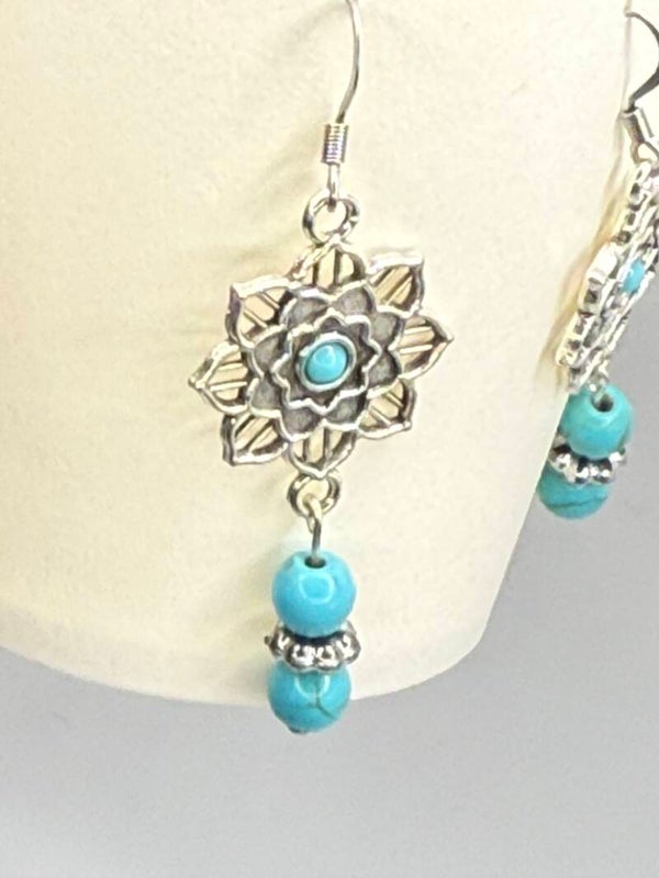 Boucles d’oreilles « pierres bleues »