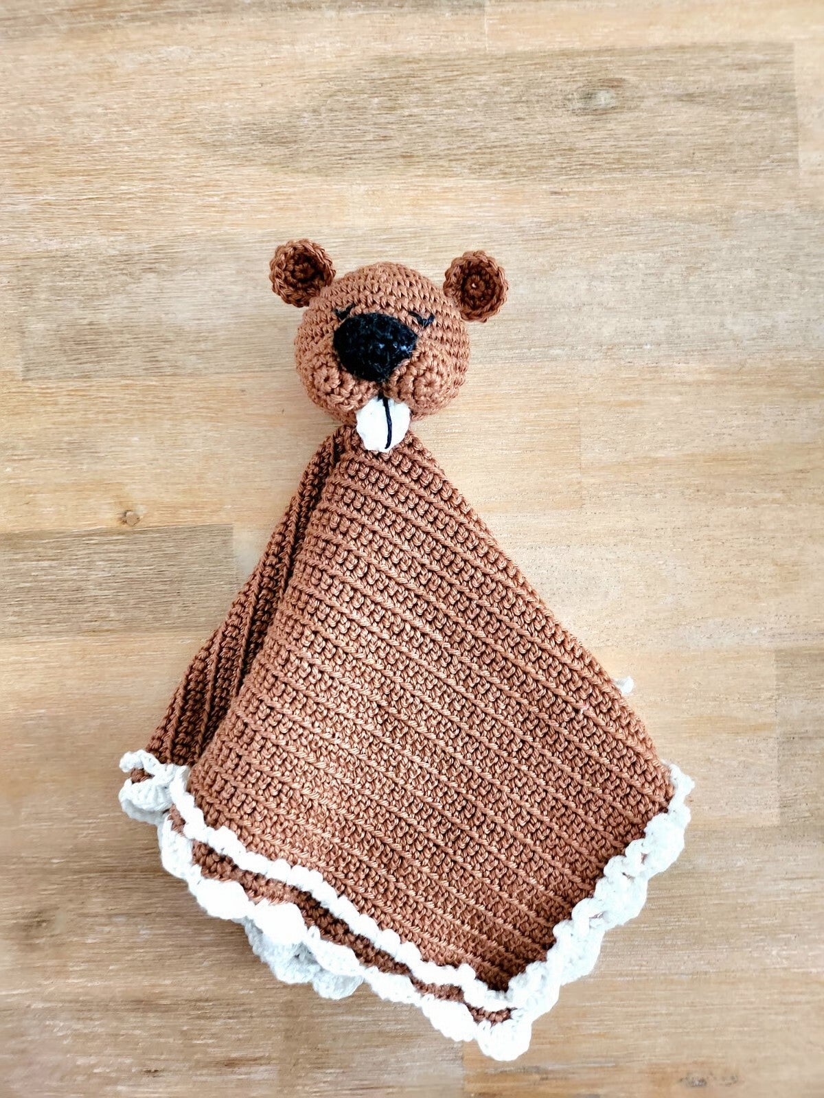 Haakpatroon knuffeldoekje Bever henry