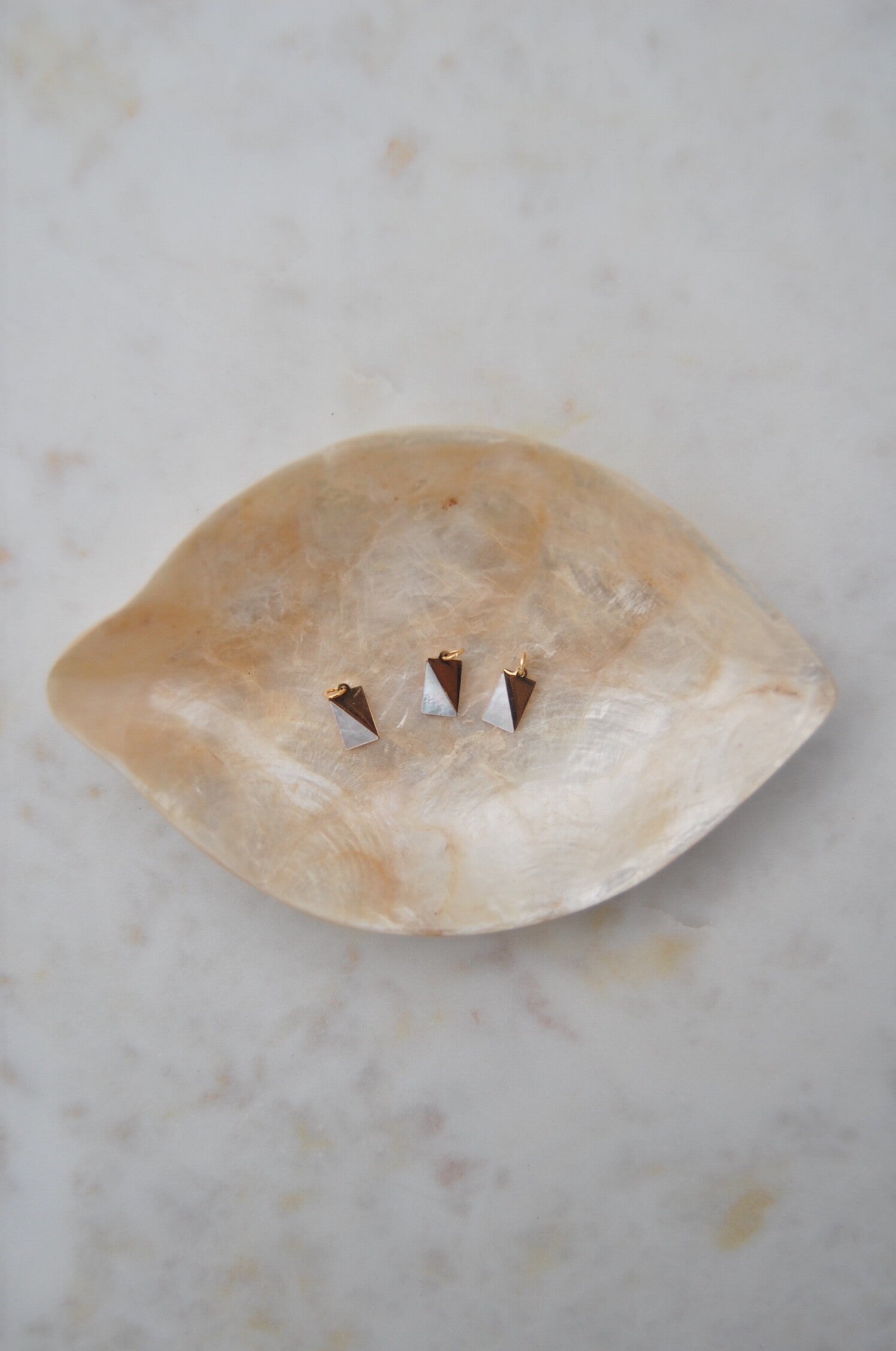 Pearl bar