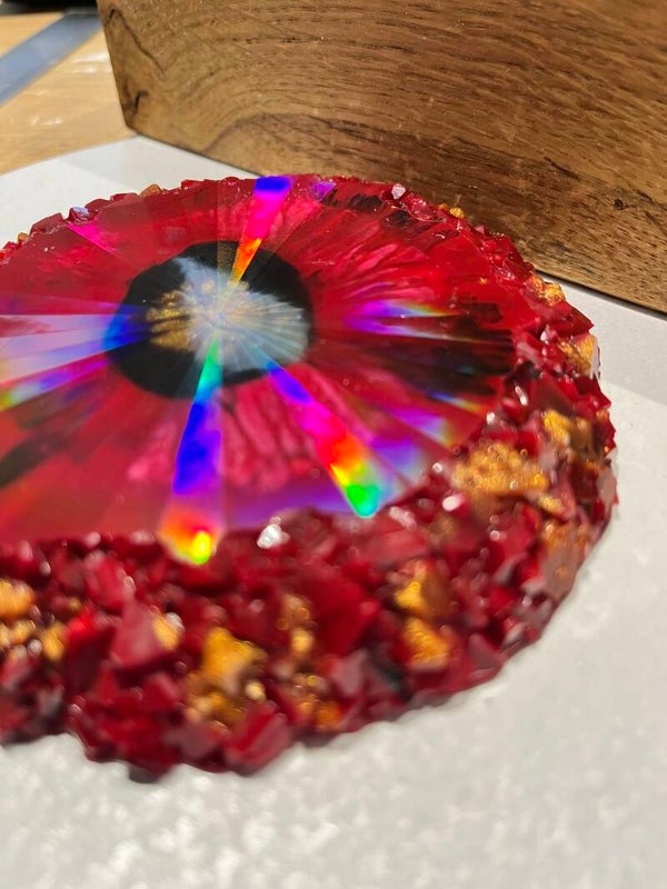 Holographic effect dish/coaster red, black and gold