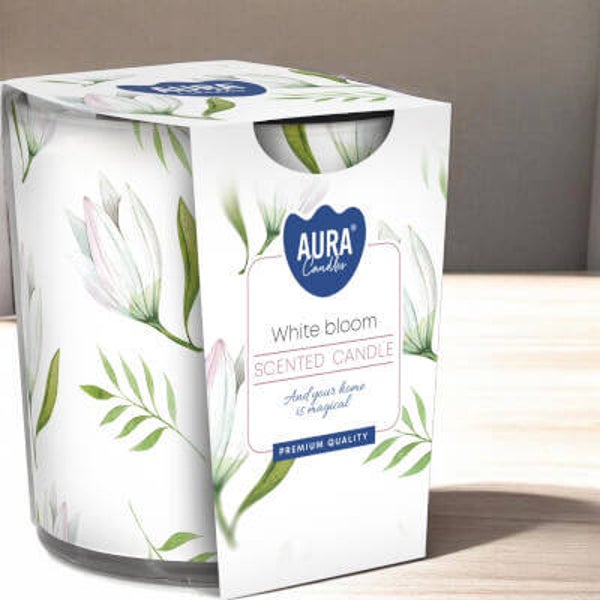 White bloom scented candle