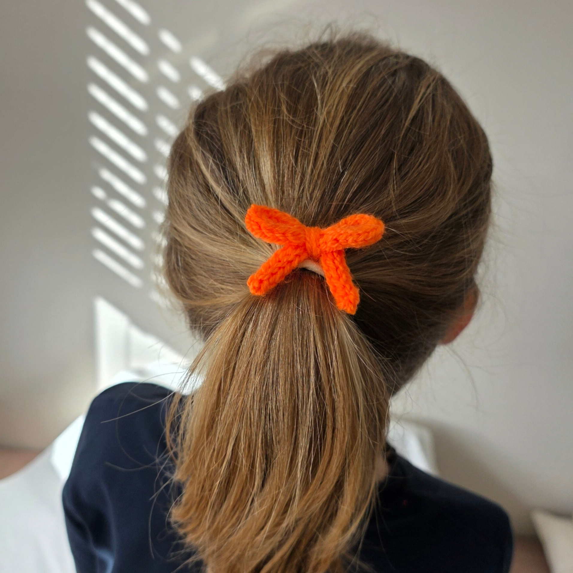 Oranje haarstrikje