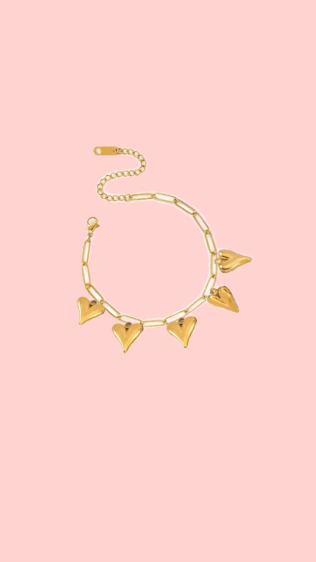 Loves embrace armbandje