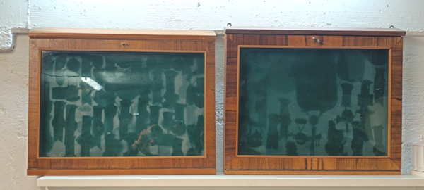 Paar Alt Medaillen Schrank Wand Vitrine Holz 50x62x5 cm