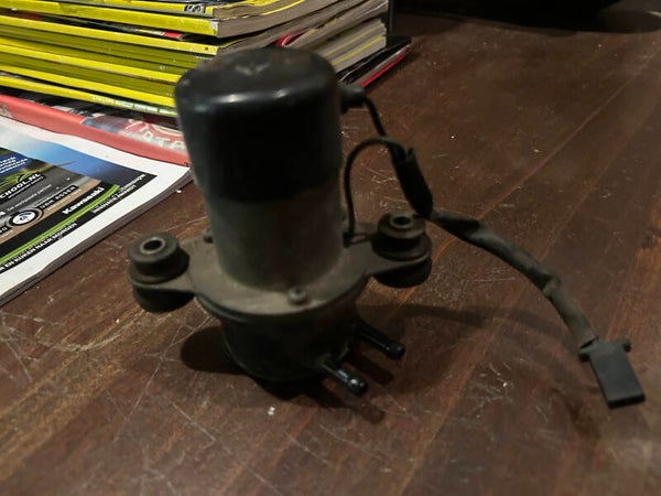 benzinepomp honda magna v 45