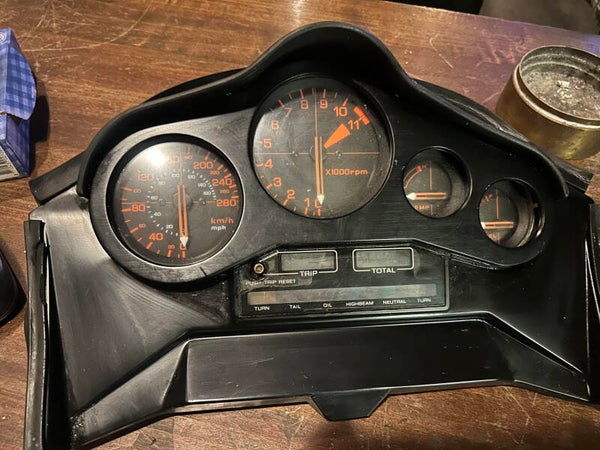 cockpit honda vf 1000f