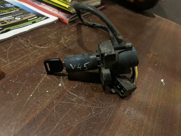 contactslot honda magna v 45
